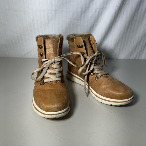 Cliffs Faux Utility Work Ankle Sneaker Boots Women’s Size 10 Laced - Picture 1 of 9